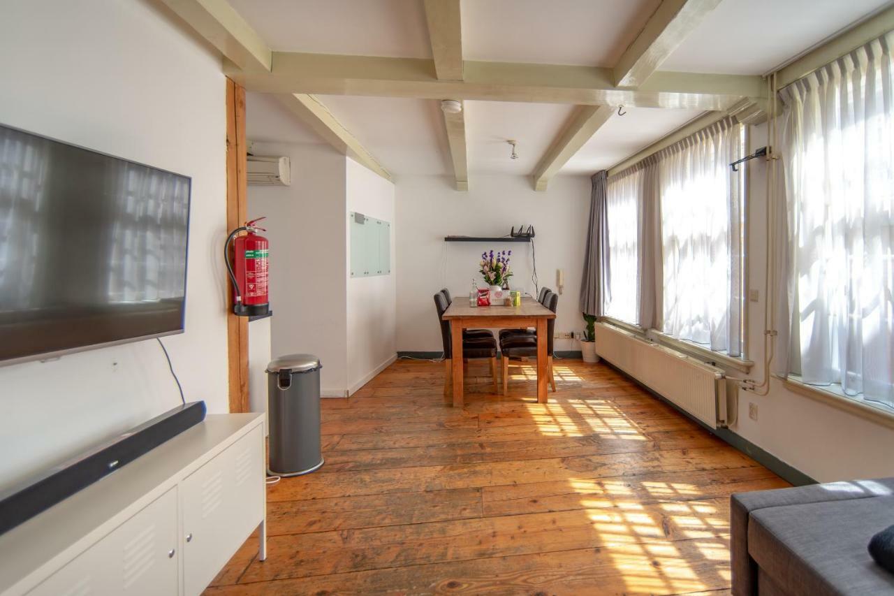 Spacious Central City With Big Private Sundeck! Apartamento Ámsterdam