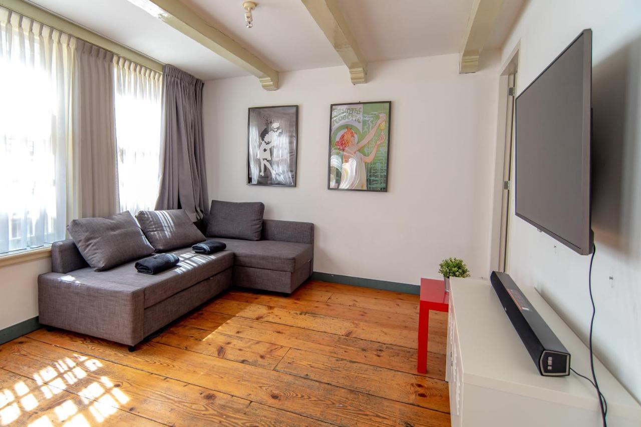 Apartamento Spacious Central City With Big Private Sundeck!